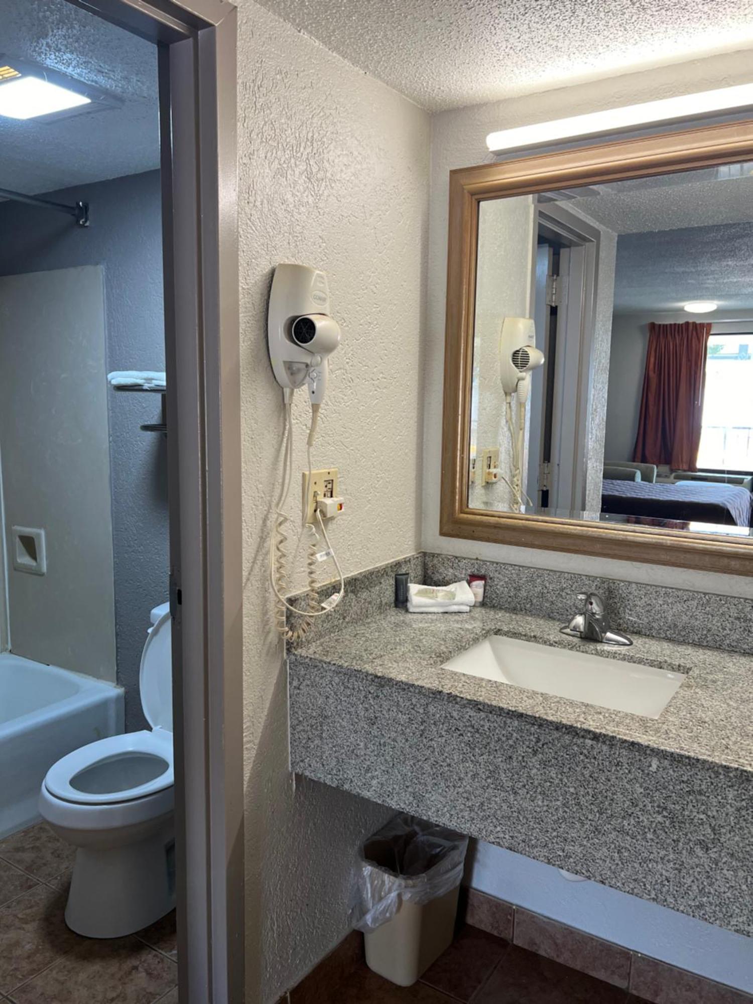 American Inn Columbia Dış mekan fotoğraf